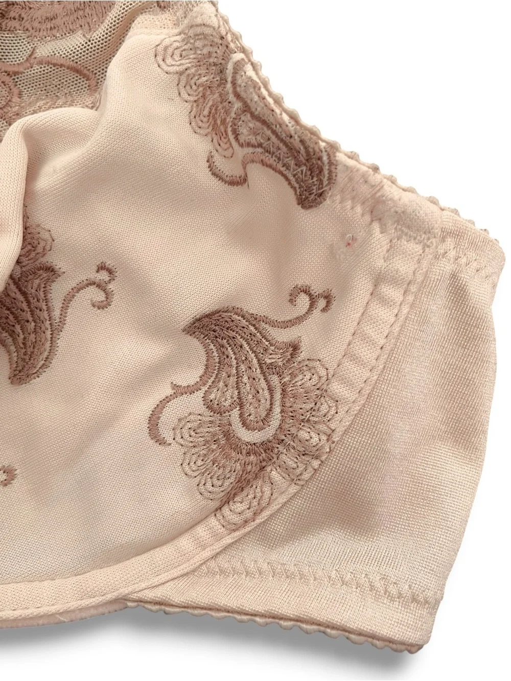 Wacoal Lace Embroidered Mesh Detail Unpadded Non-Wire Nude Bra 34D